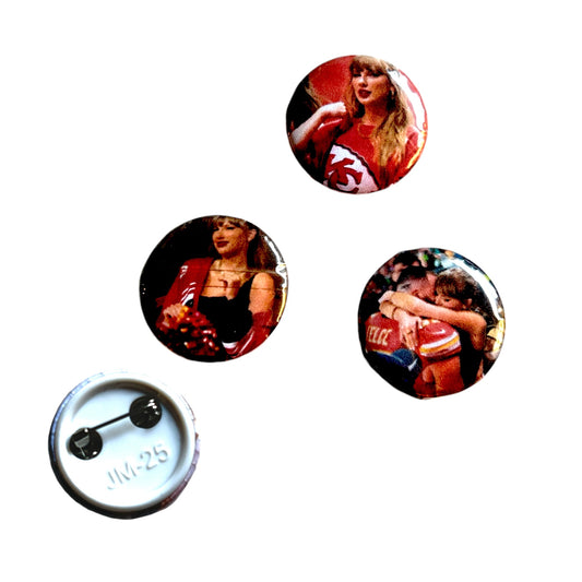 Taylor Swift x Chiefs Button set