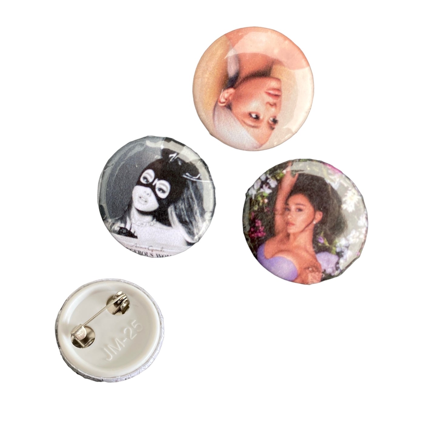 Ariana grande Button set