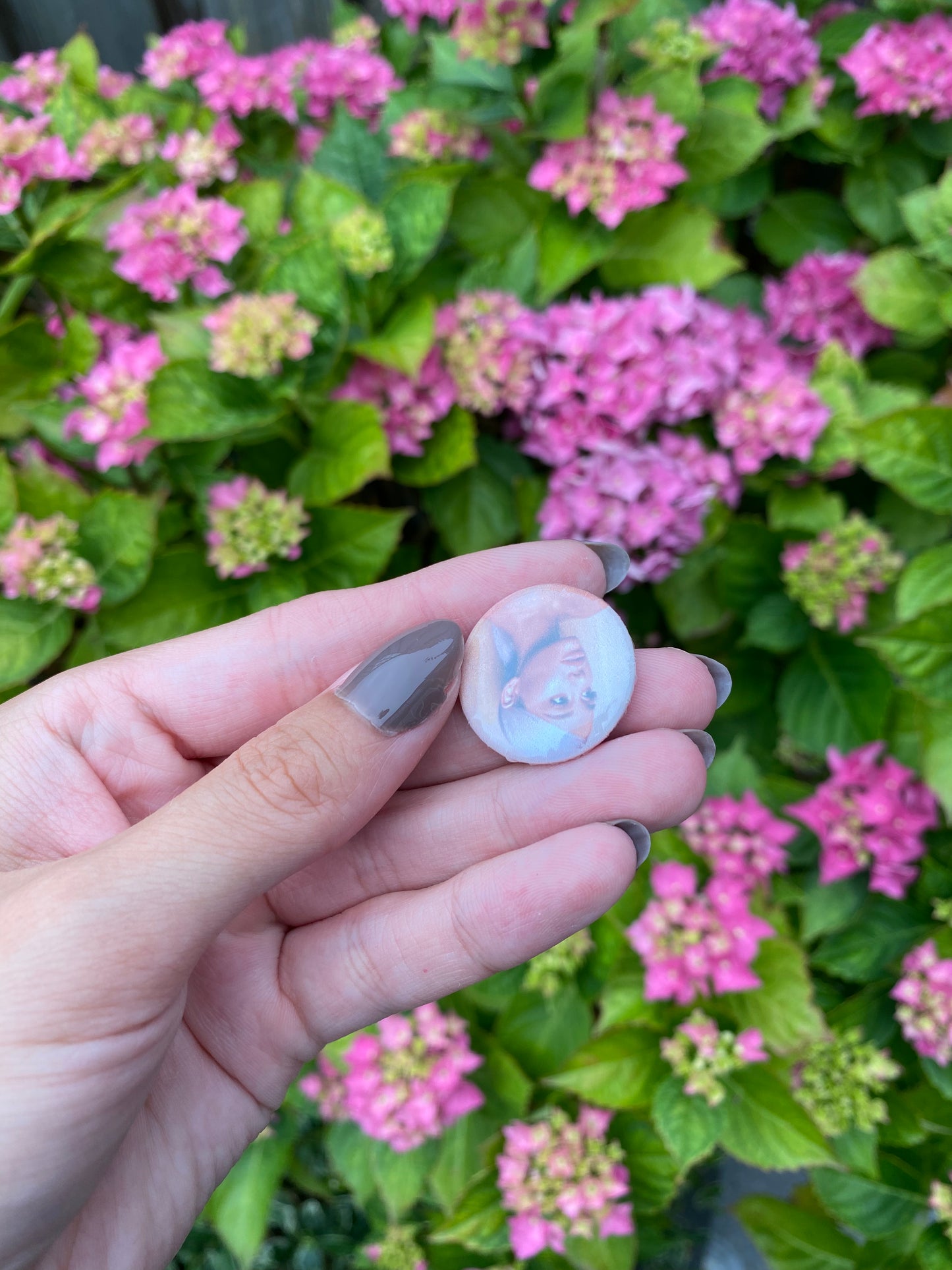 Ariana grande Button set