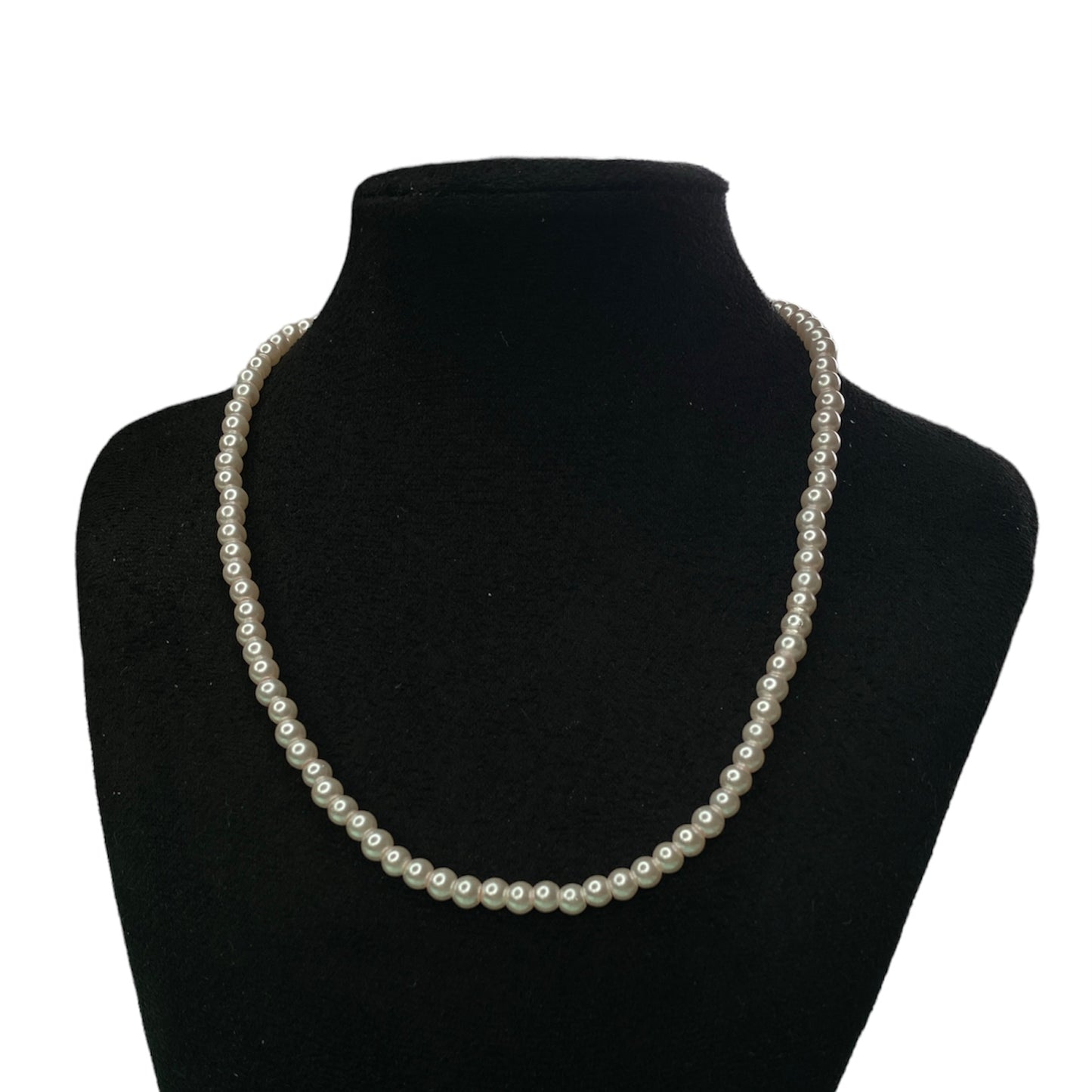 Pearl necklace light pink